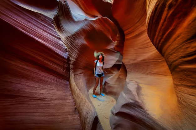 Page: Lower Antelope Canyon Entry and Navajo Guided Tour - Photo 4 (Gallery view)