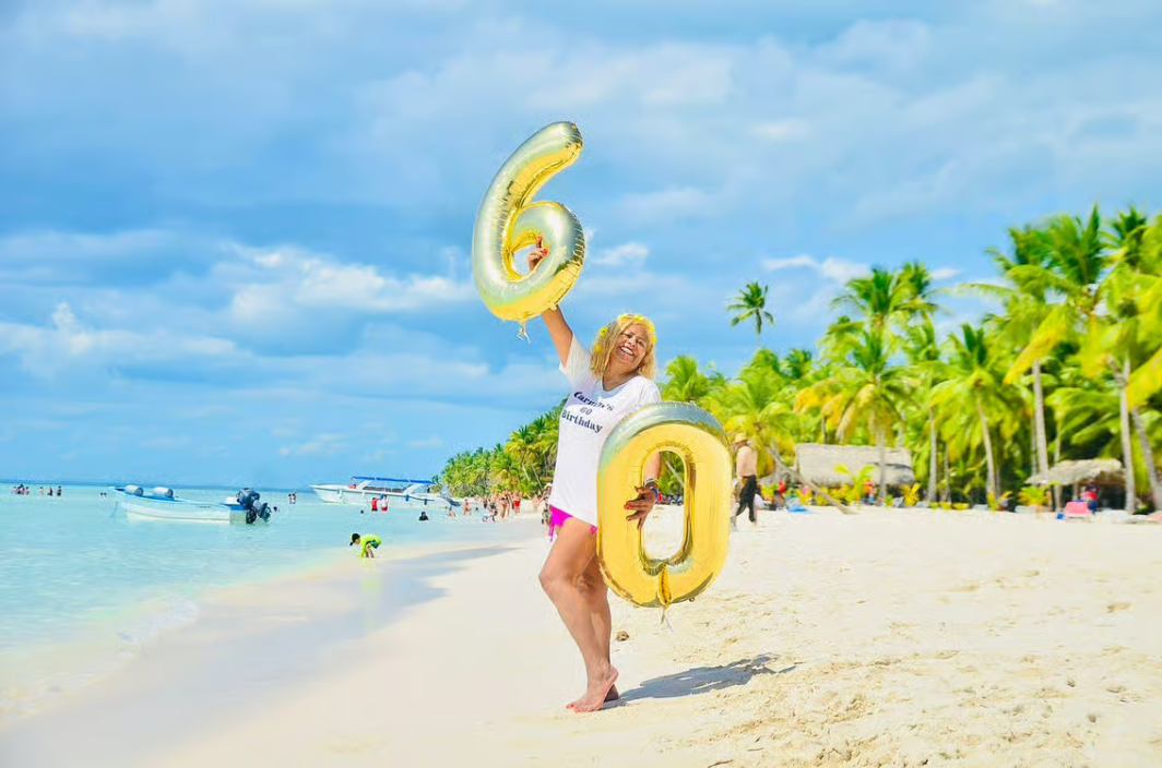 Punta Cana: Island Escape to Saona • katamaran & Beach manje midi - Photo 3 (Gallery view)