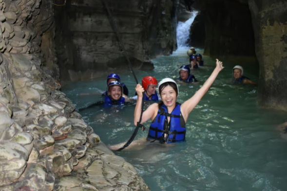 7 Waterfalls Tour With Lunch in DR (Taino Bay & Amber Cove) - Photo 5 (Gallery view)