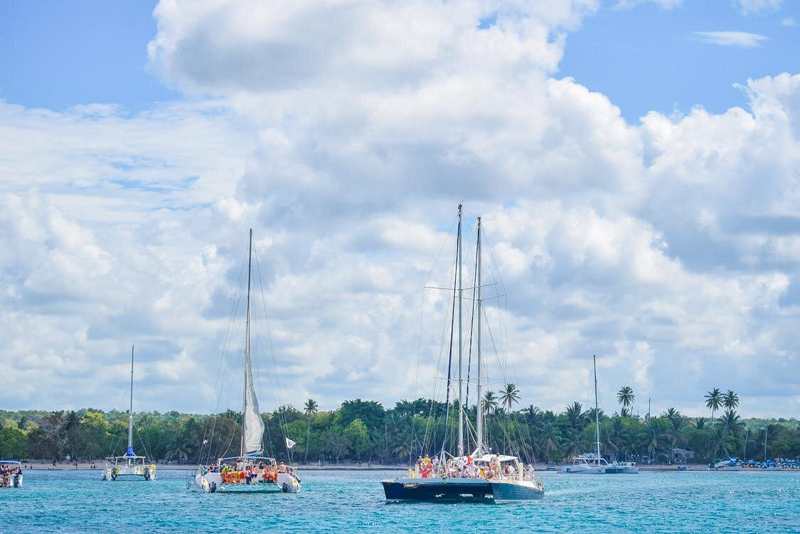 Saona Island Plastic Pollution: Marine Debris & Visitor Tips