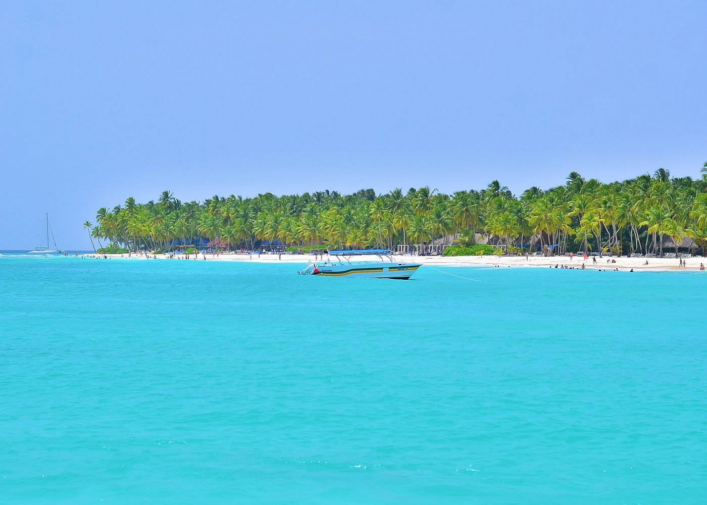 Saona Island Tour Tipping Guide: How Much to Tip and Whom to Thank