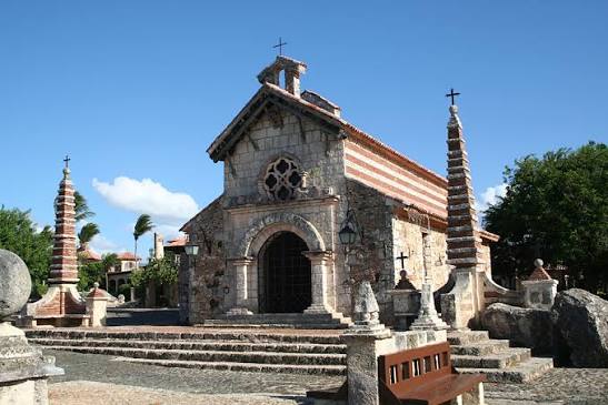 Altos de Chavon main view