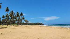 Playa Esmeralda  scenery